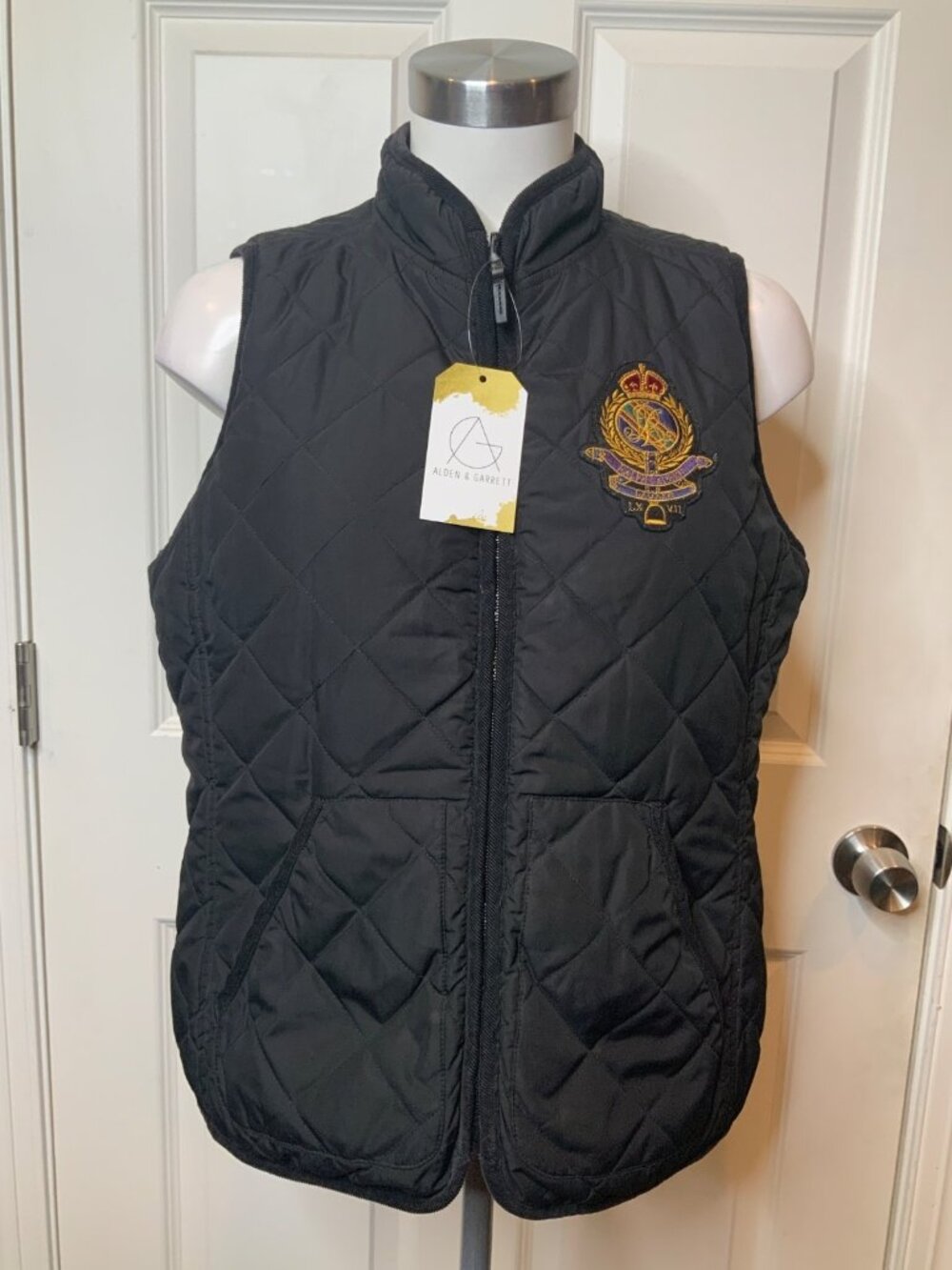 Lauren Ralph Lauren Reversible Black Quilted Embroidered Crest Vest, Size PM